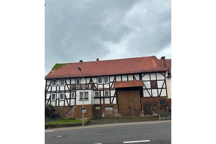 Fachwerkhaus Einfamilienhaus mit Keller, Werkstatt & Scheune - Ottrau