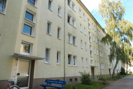 2 12 Raum Wohnung in Staßfurt Nord