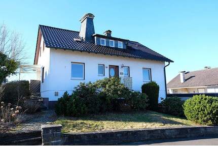 Solides Einfamilienhaus mit ELW in angenehmer Lage von Wippershain ! - Schenklengsfeld Wüstfeld