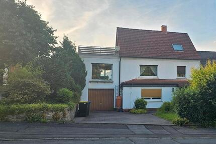 Einfamilienhaus - 236.000,00&nbsp;EUR Kaufpreis, ca.&nbsp; 140,00&nbsp;m&sup2; in Neuhof (PLZ: 36119)