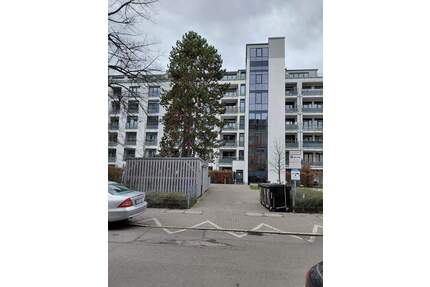 Top zentr. Lage, verm. 2 Zi. Etw ca. 60,8 m², Bj 2014, EG, Terrasse, Gartenantl. Stellpl., Fußbodenheizung, Parkett - Nürnberg Glockenhof