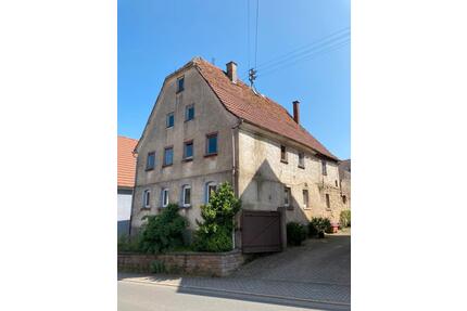 Einfamilienhaus in Heckfeld - 55.000,00&nbsp;EUR Kaufpreis, ca.&nbsp; 125,00&nbsp;m&sup2; in Lauda-Königshofen (PLZ: 97922)