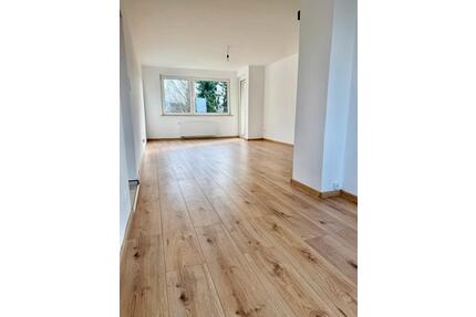 Kernsanierte 5 Zi. Wohnung, 99 m²- Erstbezug- Unna