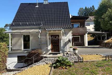 Haus zum Kaufen in Freudenberg 348.000,00 € 164 m²