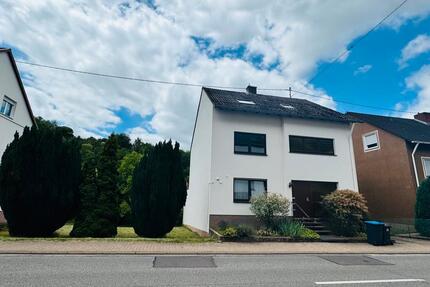 Mehrfamilienhaus in Merzig inklusive unbebautem Nebengrundstück
