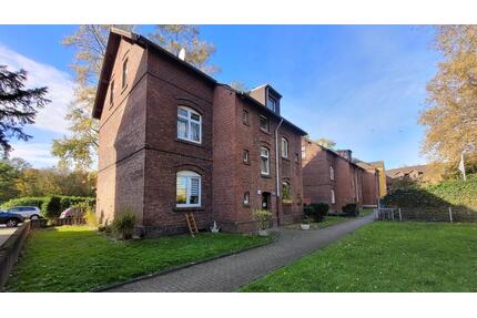 HURRA, wohnen in der JUPP! 2 Zimmer im Dachgeschoss, schick renoviert für Sie - Duisburg Hamborn