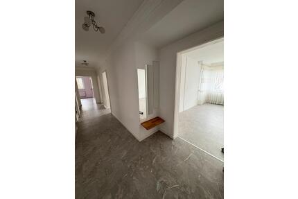 Große und helle 4-Zimmer-Wohnung - Bad Wildbad