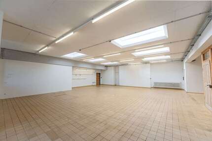 Büro in Poing 1.650,00 € 179.46 m²