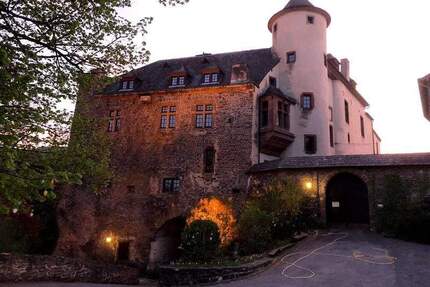 Neuerburg Eifel, zentrumsnah - charmantes, kleines Haus für kleines Geld - auch als Ferienhaus geeignet