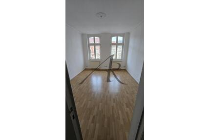 Schicke 4-Zimmer-Altbau-Wohnung in direkter Innenstadtlage - Stendal