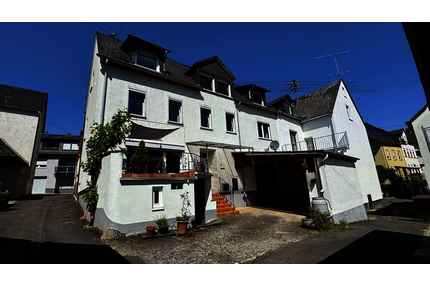 Haus zum Kaufen in Zell-Kaimt 180.000,00 € 151 m²