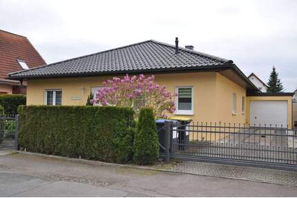 wunderschöner Bungalow mit idyllischen Garten - Leipzig Baalsdorf