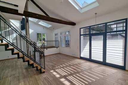 Haus zum Kaufen in Wallertheim 568.000,00 € 256 m²