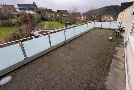 Moderne 3 Zi Wohnung mit Designer Remont, Balkon & XXL-Terrasse - Trier Ruwer