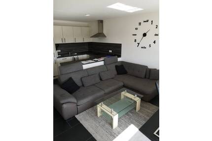 Leere 3-Zi-ETW - Innen neu 2013 - Aussicht - ruhige Lage - BESICHTIGUNG FR, 24.4.26 - Ditzingen Hirschlanden