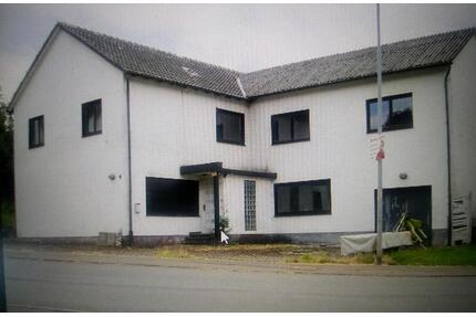 Schönes Haus mit Potenzial - 100.000,00&nbsp;EUR Kaufpreis, ca.&nbsp; 263,00&nbsp;m&sup2; in Waldeck (PLZ: 34513)