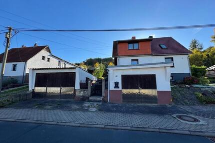 Doppelhaushälfte mit riesigem Grundstück - Eisenach