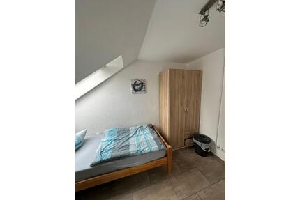 Möblierte Zimmer WG, Studenten, Monteure, Azubis, auf Zeit - Quickborn