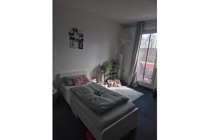 schönes Zimmer in 4erWG mit großem Balkon - Jena Lobeda-Altstadt