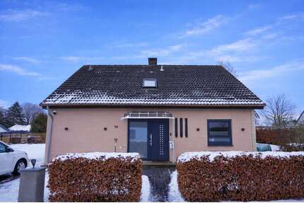 Haus zum Kaufen in Langwedel 439.000,00 € 139.8 m²