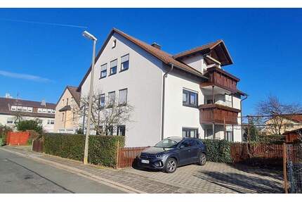 Ideales MEHRGENERATIONEN-HAUS mit 3 Wohnungen in guter Lage von 90547 Stein-Deutenbach