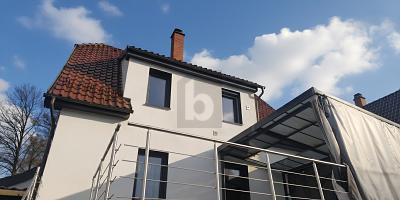MODERNISIERTES EINFAMILIENHAUS MIT SONNIGEM GARTEN - Villingen-Schwenningen