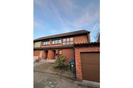 Provisionsfrei: Sanierte Doppelhaushälfte mit Garten und Garage - Oberhausen Schmachtendorf