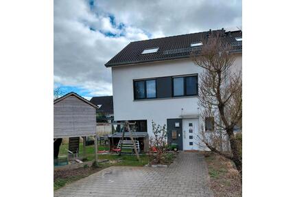 DHH Allensbach zu VERMIETEN - 2.500,00&nbsp;EUR Kaltmiete, ca.&nbsp; 165,00&nbsp;m&sup2; in Allensbach (PLZ: 78476)