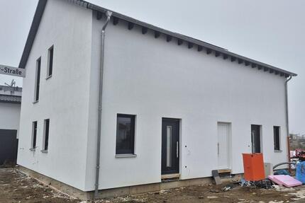 Neubau EH40+ Doppelhaushälfte zu vermieten - Burglengenfeld