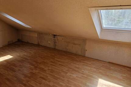 Haus zum Kaufen in Silz 219.000,00 € 230 m²