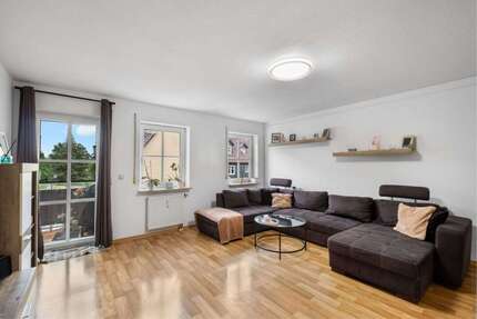Wohnung zum Kaufen in Sonnefeld 175.000,00 € 101.97 m²