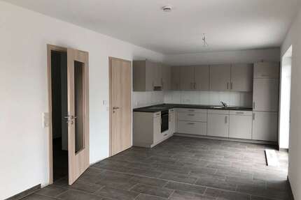 Haus zum Mieten in Jaderberg 965,00 € 120 m²