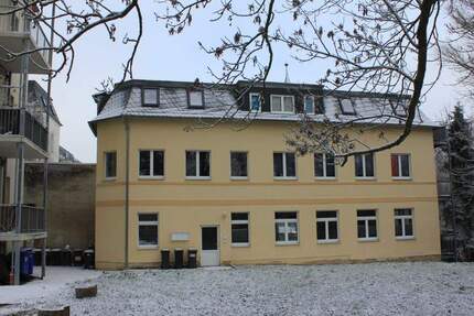 Helle Wohnung mit Balkon in Zwickau zu verkaufen!