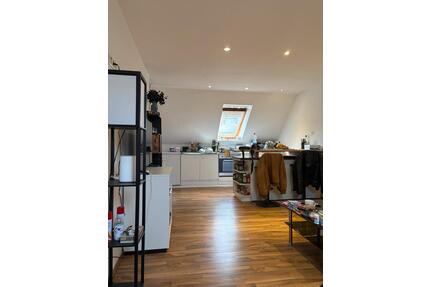 Dachgeschoss Wohnung - Nähe vom Bahnhof Delmenhorst