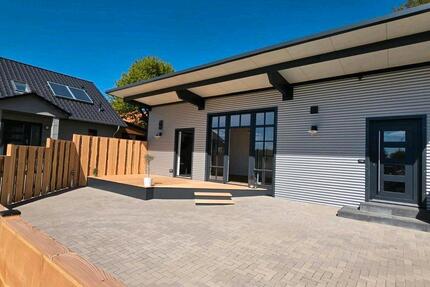 Kleines Haus mit Terrasse und Garten zu vermieten - Erstbezug - Barendorf