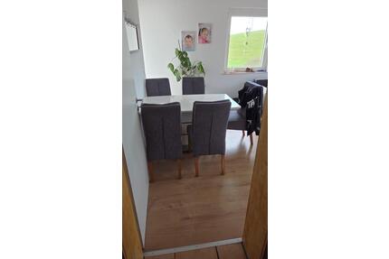 4 Zimmer-Küche-Bad-WC- Balkon und Stellplatz - Mengeringhausen - Bad Arolsen