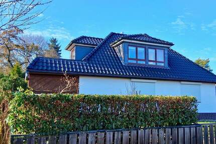 Familienhaus mit 7-8 Zimmern - Nähe Tibarg - top Lage - neue Wärmepumpe - 337 m2 WflNfl. - TOP Grundstück - - Hamburg Niendorf