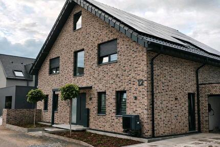 Großes modernes EFH mit Einliegerwohnung in bester Lage - Viersen Hülsdonk