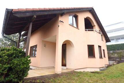 Attraktives Einfamilienhaus mit Garten und Garage - Pforzheim Nordstadt