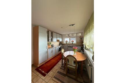 Helle 3 Zi Whg mit EBKNähe Frankfurt - Hofheim am Taunus