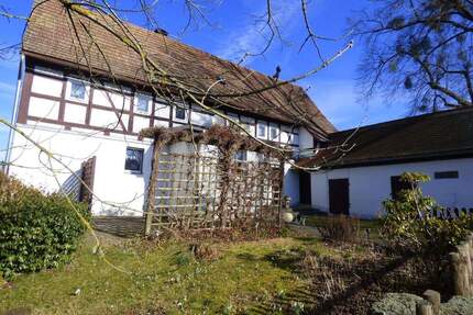 Einfamilienfachwerkhaus (ehem. Wohnstallhaus) sanierungswürdig - Lohmen