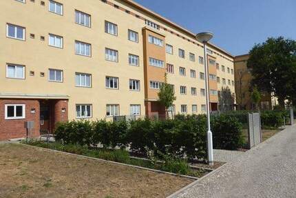 Ihre neue 2-Raum-Traum-Wohnung mit Balkon! - Brandenburg an der Havel Neustadt