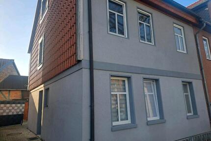 Reihenendhaus zu verkaufen - 100.000,00&nbsp;EUR Kaufpreis, ca.&nbsp; 120,00&nbsp;m&sup2; in Lehre (PLZ: 38165)