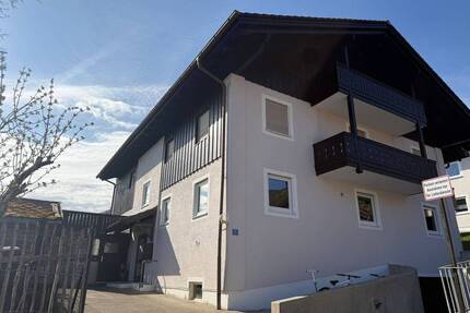 Wohnen im Grünen: 2-Zimmer-Wohnung mit Terrasse in Aufham - Anger