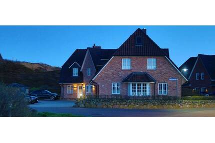 SyltHörnum: Haus mit Dünenblick – ruhige Lage, Garten & Ferienvermietung möglich - Hörnum (Sylt)