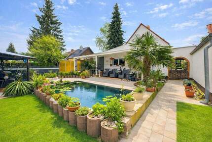 Raum für Familie: Lichtdurchflutetes Zuhause mit Gartenidylle - Berlin Mahlsdorf