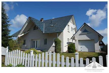 Haus zum Mieten in Wismar 1.600,00 € 164 m²