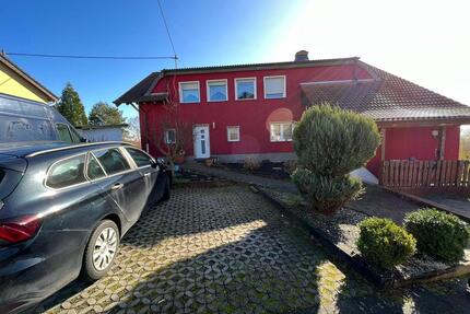Wohnung mit Garten - 1.200,00&nbsp;EUR Kaltmiete, ca.&nbsp; 178,00&nbsp;m&sup2; in Asbach (PLZ: 53567)