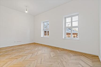 Wohnen mit Charme: Exklusive 1,5-Zimmer-Wohnung im Denkmal – nur wenige Schritte zur Saale! - Halle (Saale) Frohe Zukunft