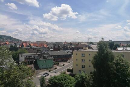 einmalige Gelegenheit: ETW mit Einbauküche und Balkon in Zentrumsnähe - Sonneberg